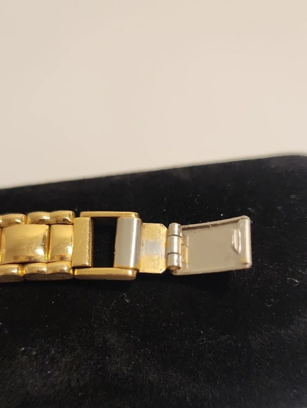Valentino Quartz Gold-Tone Crystal Bezel Ladies Bracelet Watch